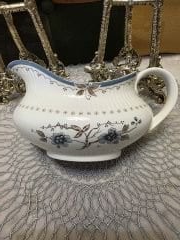 Royal Doulton Sütlük