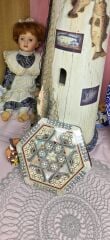 Royal Doulton Ahşap üzerine Sedef işlemeli Kutu 18x16 boyut