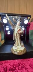B.Berli İmzalı Capodimonte Seramik Mezun Adam Figürlü Biblo 28x18 Boyut