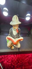 İtalyan Marka Kitap Okuyan Adam Figürlü Biblo 29x12 boyut