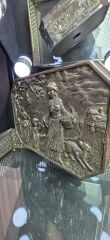 Hollanda Marka Orjınal Avrupa Kabartma Figürlü Metal Kutu 12x16x7 Boyut
